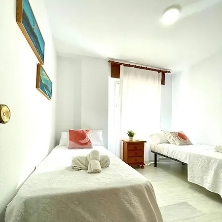 Gatu Sol, Junto A La Playa , Piscina, 2 Banos, Aire Cc, Terraza, 